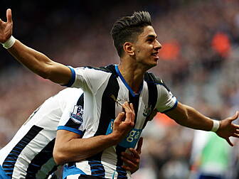 Late double salvo spares Chels...